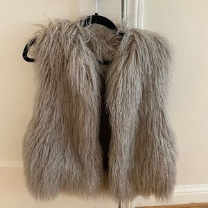Fur vest - Brand new!